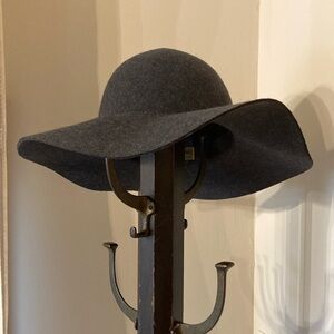 SCALA Wide-Brim Floppy Bohemian Hat